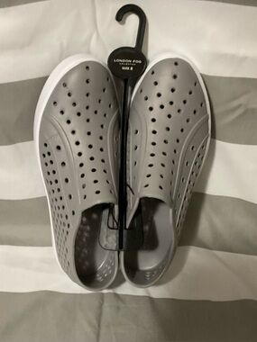 London Fog Grey Perforated Slip-On Water Clogs Men’s 8 Women’s 9-9.5 Brand New